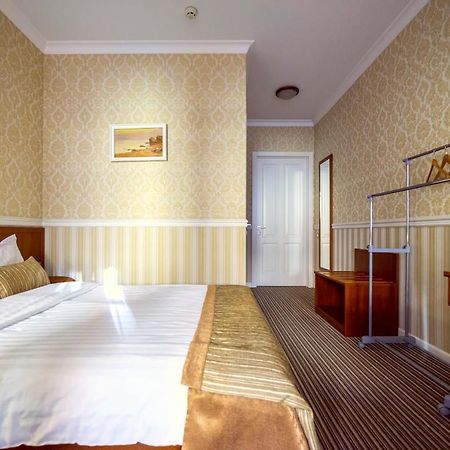 Consul Hotel Консул Odessa Esterno foto