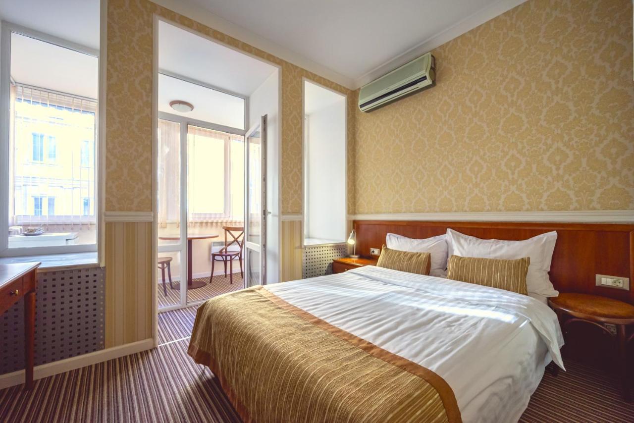 Consul Hotel Консул Odessa Esterno foto
