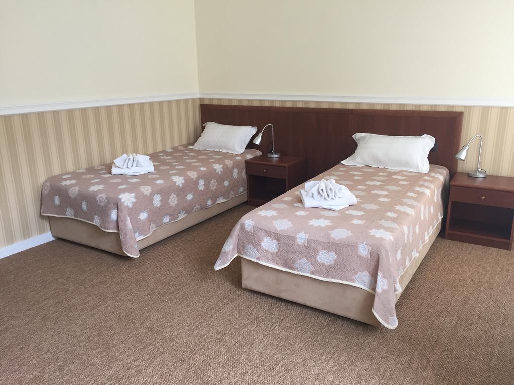 Consul Hotel Консул Odessa Esterno foto