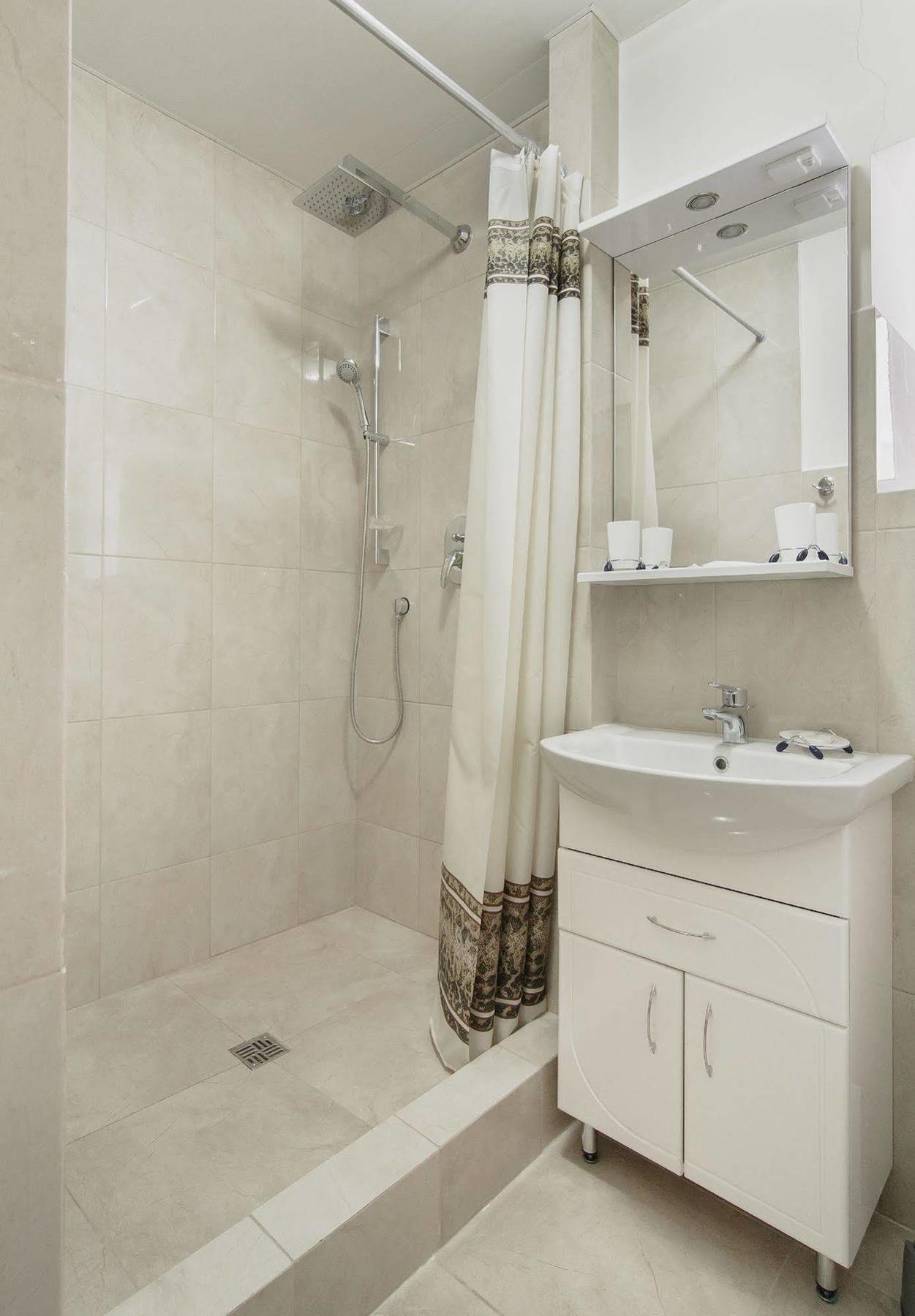 Consul Hotel Консул Odessa Esterno foto